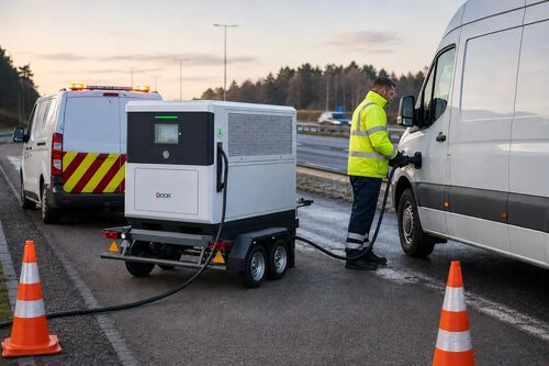 Op aanvraag opladen aan de weg voor gestrande elektrische voertuigen