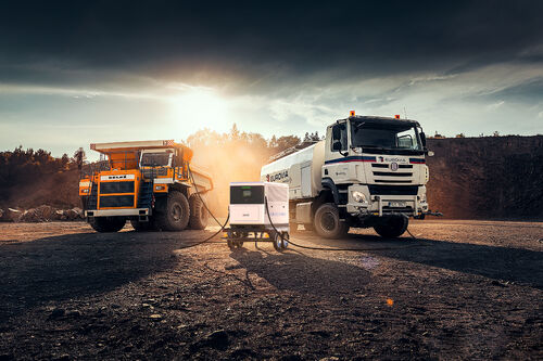 Het laatste nieuws van het bedrijf over Zeg afscheid van kabelverwarring en netwerkuitbreiding: hoe het mobiele energieopslag- en laadsysteem van Door Energy de havenbedrijven hervormt