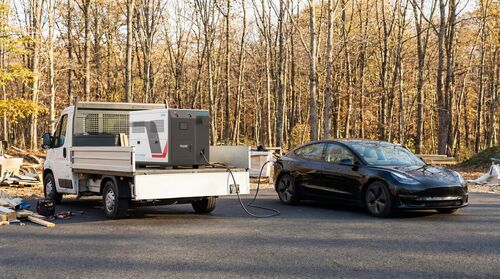 Het laatste nieuws van het bedrijf over Door Energy Mobile EV Charger voor Britse hulp bij de weg: vermindering van slepen, wachten en stilstand van het wagenpark
